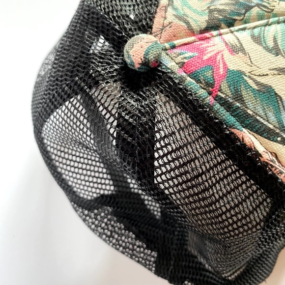 Vans Off The Wall Classic Unisex Snap Back Trucker Hat Hawaiian Tropical Floral - Picture 6 of 11